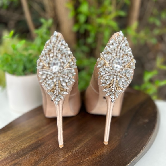 BADGLEY MISCHKA Kiara Embellished Peep Toe pumps 8 womens - Picture 8 of 15